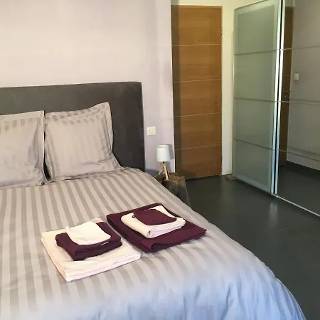 住宿加早餐酒店 Belle Avec Vue Dans Maison D'architecte Pujaut