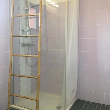 Belle Avec Vue Dans Maison D'architecte 住宿加早餐酒店 3*